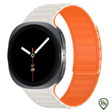 FlexiMag™ Samsung – Stijlvolle Magnetische Band voor Galaxy Watch Wit Oranje / Galaxy Watch8 40mm/44mm